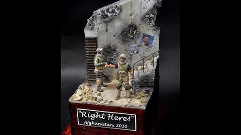 "Right Here!" Vignette Build in 1/35