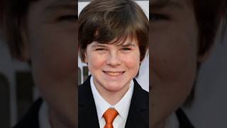 Celebrity Chandler Riggs edit Profile