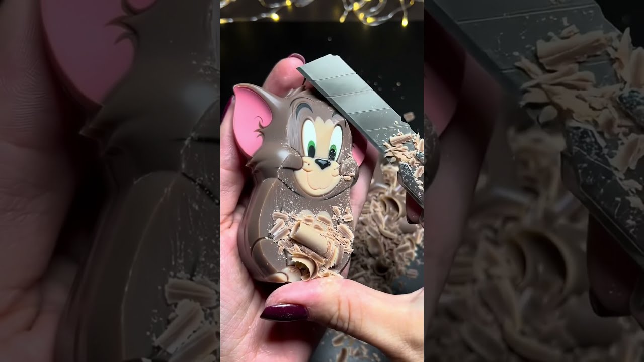 Why Are They Carving Tom The Cat Shorts