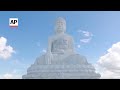 Myanmar builds giant buddha statue