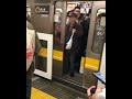 手荷物おじさん
