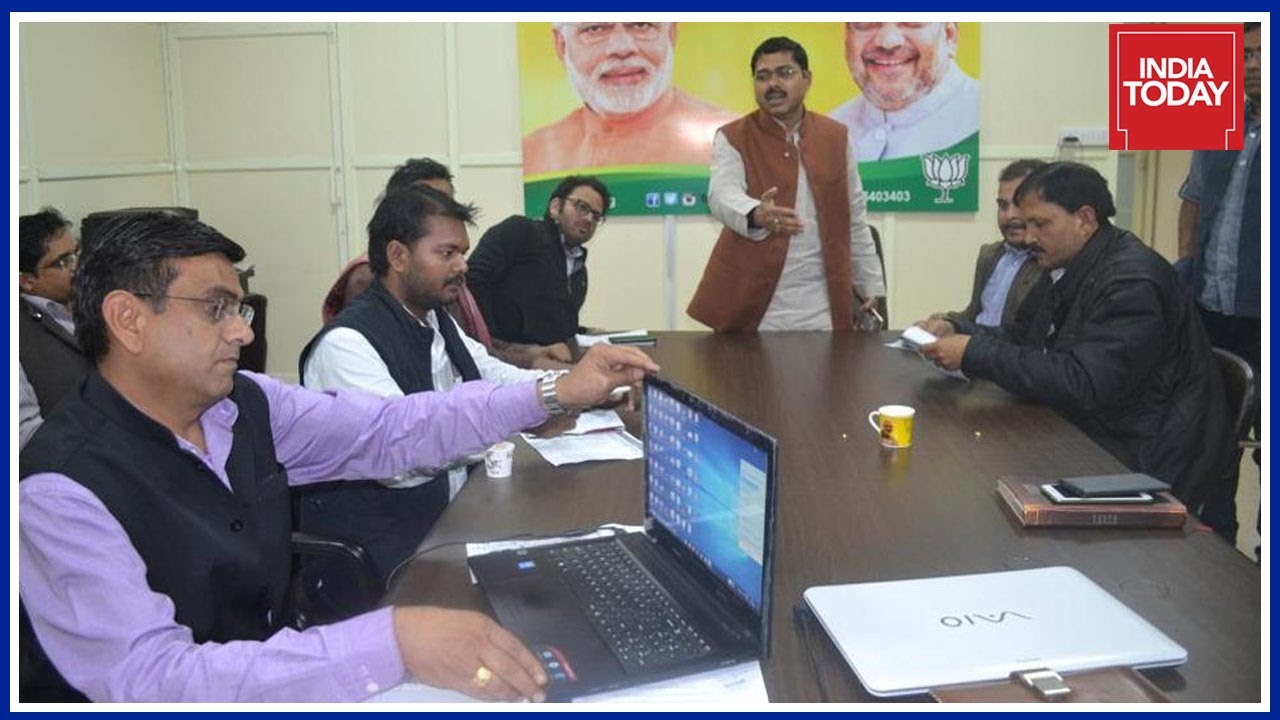 Poll Strategist Under Attack After U.P Rout