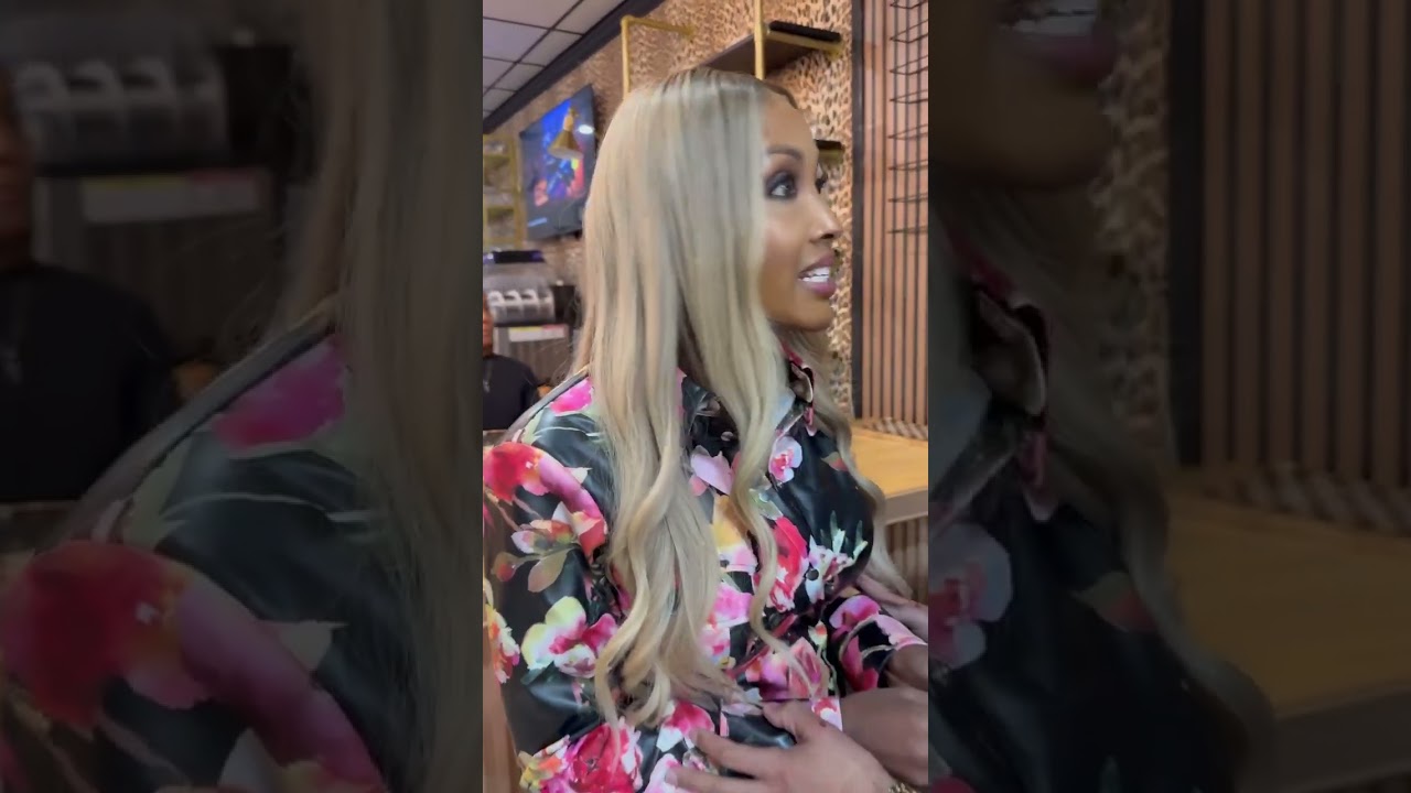 Когда Шейла, Делисия и Лорен говорят Эмбер, чтобы она отшвырнула эту девушку от своего парня!