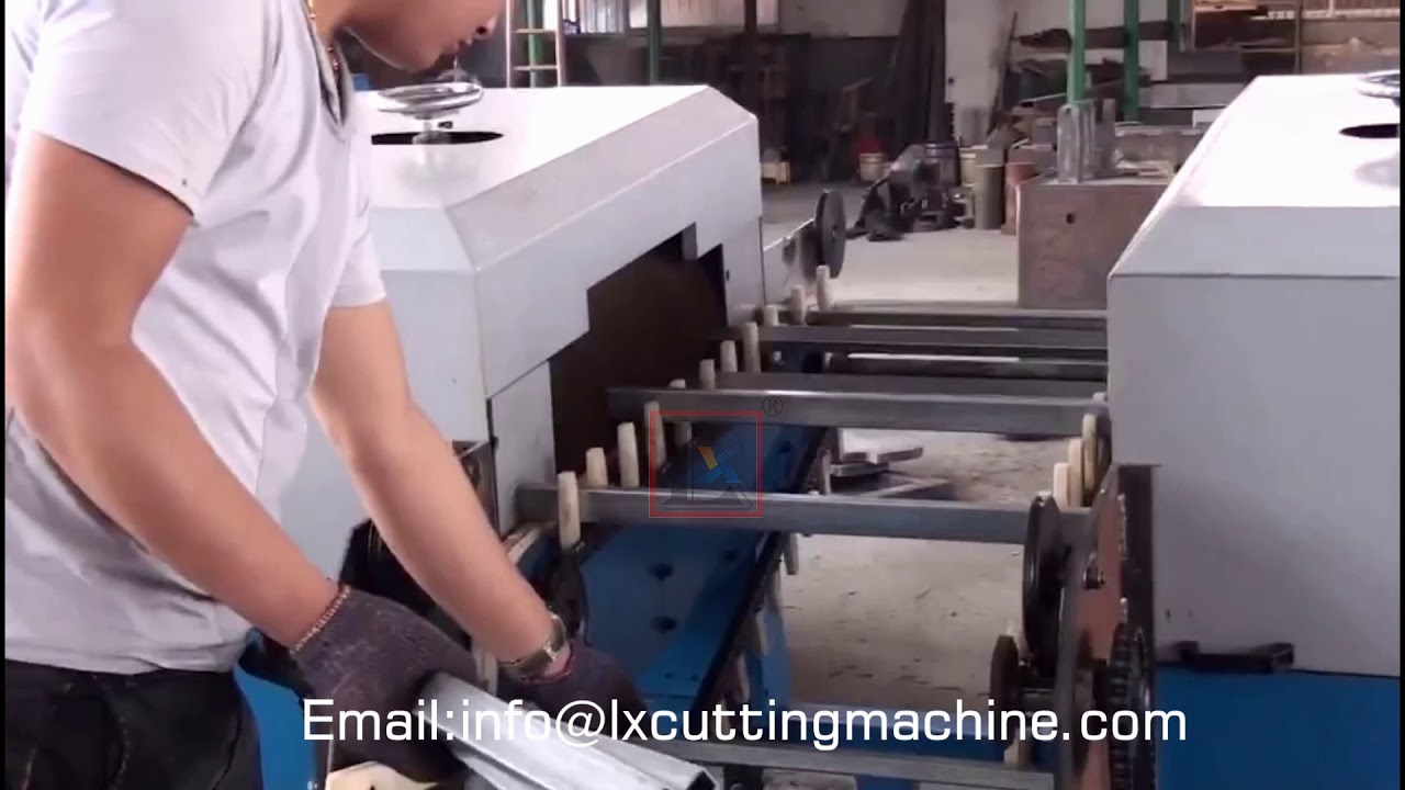 Square tube deburring machine