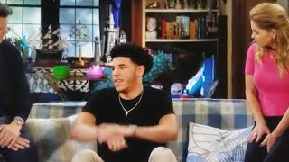 Lonzo Ball on Fuller House!!!!