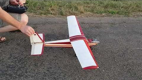 Start und Landung des Graupner Amateur mit OS Max 10 FSR