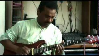 Idhazhil Kadhai Ezhudhum / Lalitha Priyam Guitar Solo