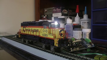 C&O EMD GP40-2 4385