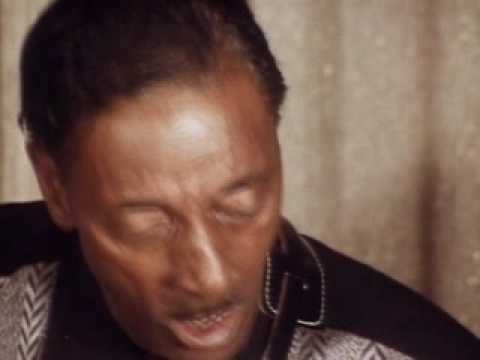 Mississippi Fred McDowell plays "Louise"