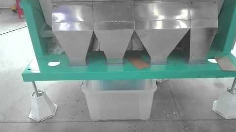 Grotech color sorter, chute machine sorting cashew by color and size simutaneously