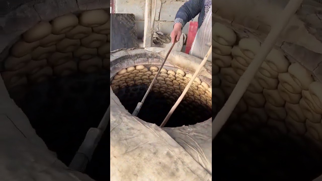 bread in brick oven@shorts _ food steams_HD