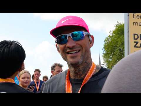 Highguest relt Bokoesam op set van 'Gun Me' clipshoot | ArkTV EP 6