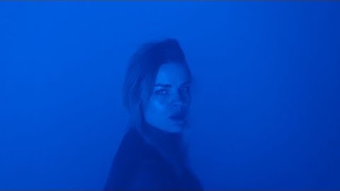 Jennifer Touch "Chemistry" (official video)