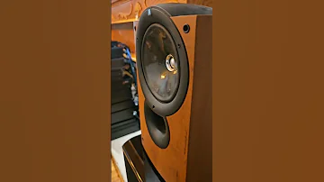 KEF Q1 Q9c For Sale 