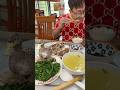Theo mẹ kiếm mồi ngon quá đi #shortvideo