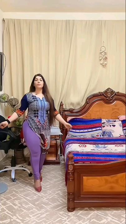 indian tight leggings girl #leggings #waitforend #curvy #curvygirloutfits