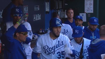 HOU@KC Gm2: Royals score two, knot score at 4 in 6th