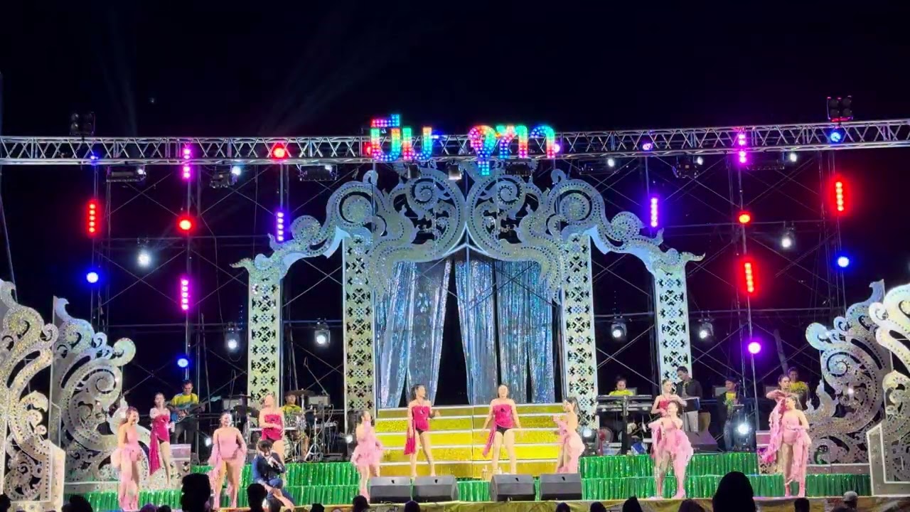 กอดครั้งสุดท้าย - บีมจุฑา จันทร์เมือง  #บีมจุฑาจันทร์เมือง  #คอนเสิร์ตลำซิ่ง 