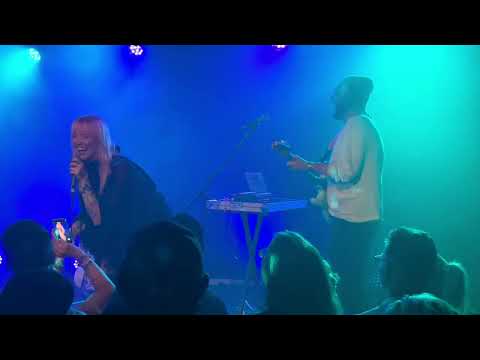 New Constellations - Hot Blooded (Live) - Berlin Frannz Club, 2026-09-14 - Magic Moment 🔥🔥🔥