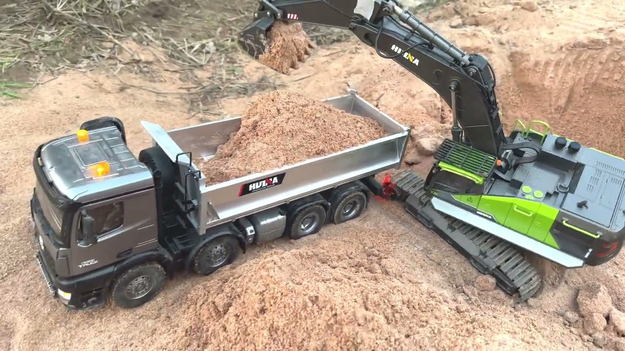 Excavator Huina 1593 & Dump Truck Huina 1536 Pro Loading Materials | RC Construction Project Ep 3