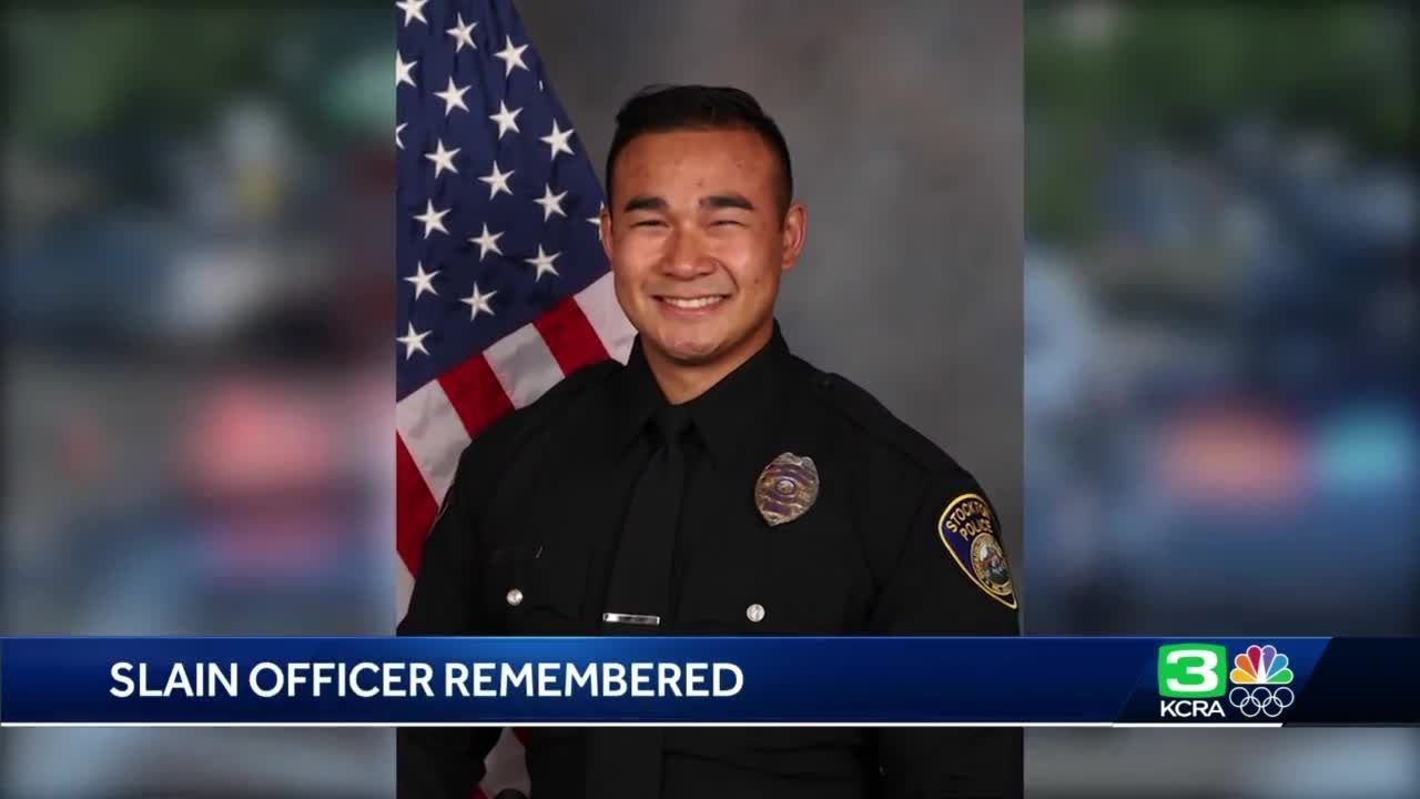 Community mourns Stockton police officer killed in shooting - YouTube