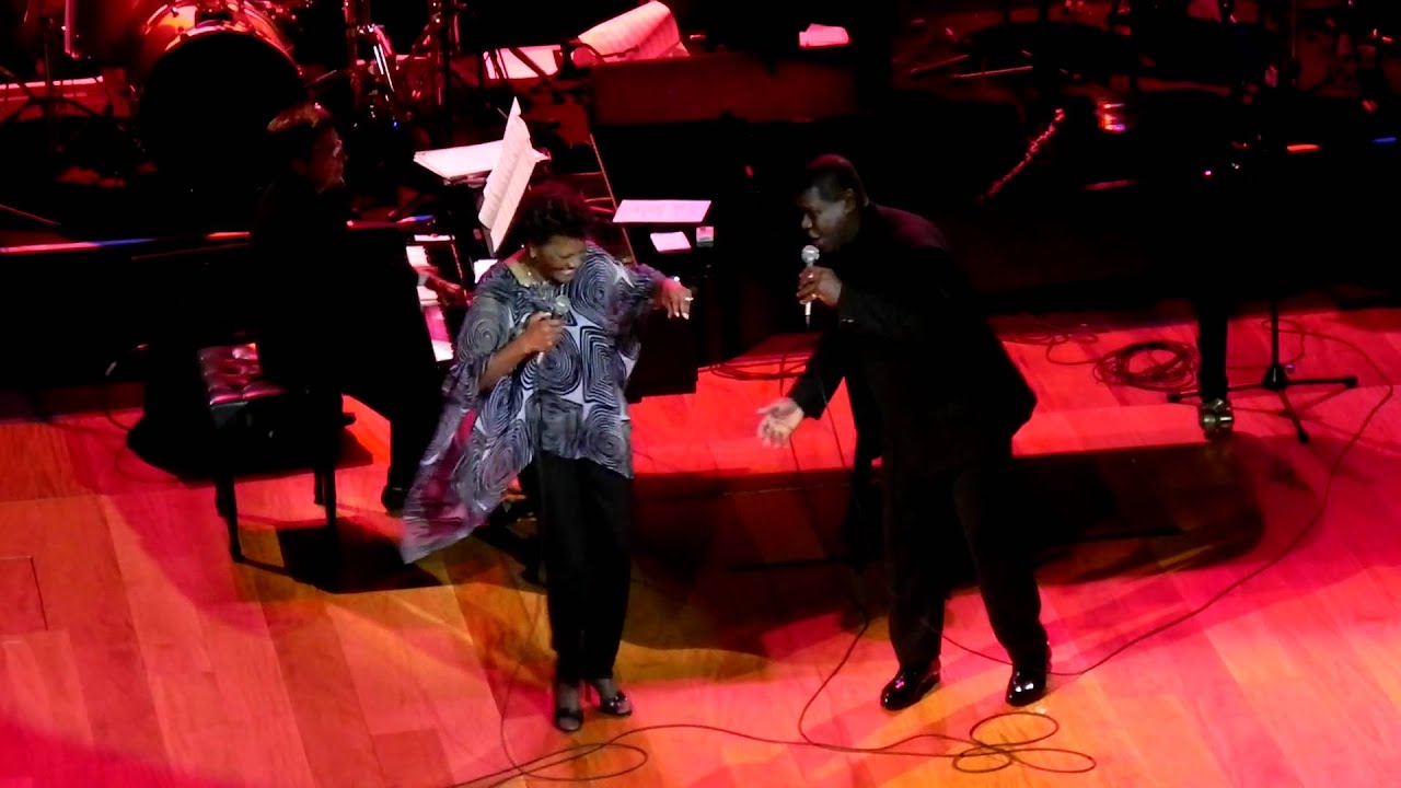 Dionne Warwick Live in Teatro Municipal Rio de Janeiro 08/06/11 MANGUEIRA YouTube Dionne Warwick Live in Teatro Municipal Rio de Janeiro 08/06/11 MANGUEIRA YouTube