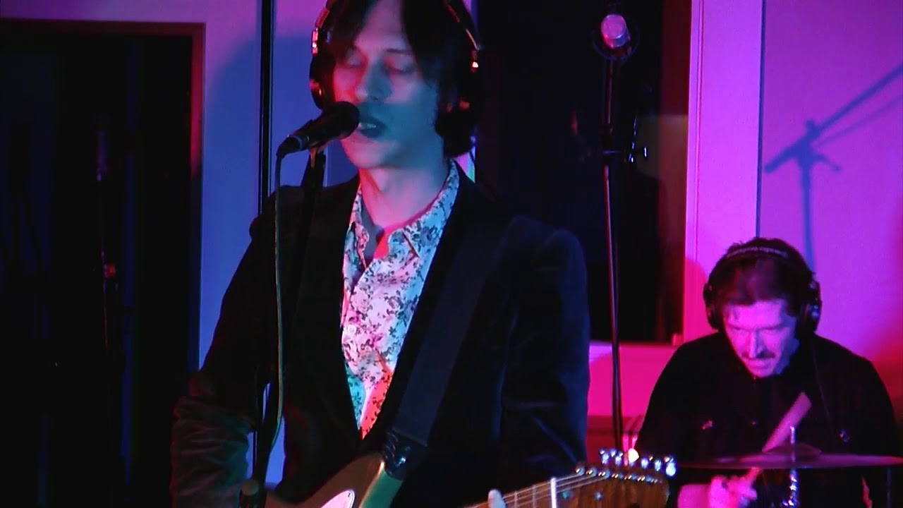 YouTubeでBird Streets - Same Dream - Daytrotter Session - 12/12/2018を視聴 YouTubeでBird Streets - Same Dream - Daytrotter Session - 12/12/2018を視聴