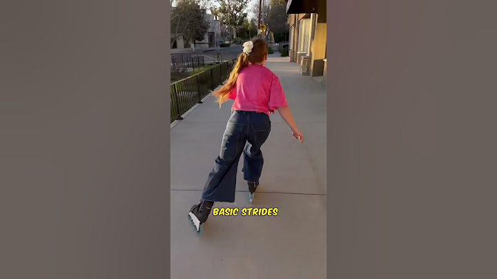 How to move on rollerblades for beginners! 😄🐕 #rollerblading #learntoskate
