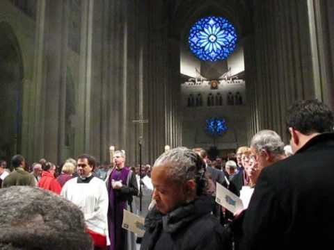 Video: Episcopal Cathedral Of St.John The Evangelist I New York: Interessante Fakta