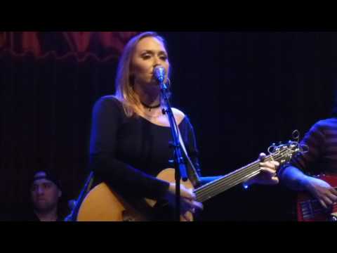 Anuhea - Simple Love Song, World Cafe Live, Philadelphia, 3/22/2017