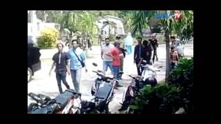 Bima Tv Update 9 6 16 Protes Pedagang Pasartente  Kaca Jendela Dprd Pecah P