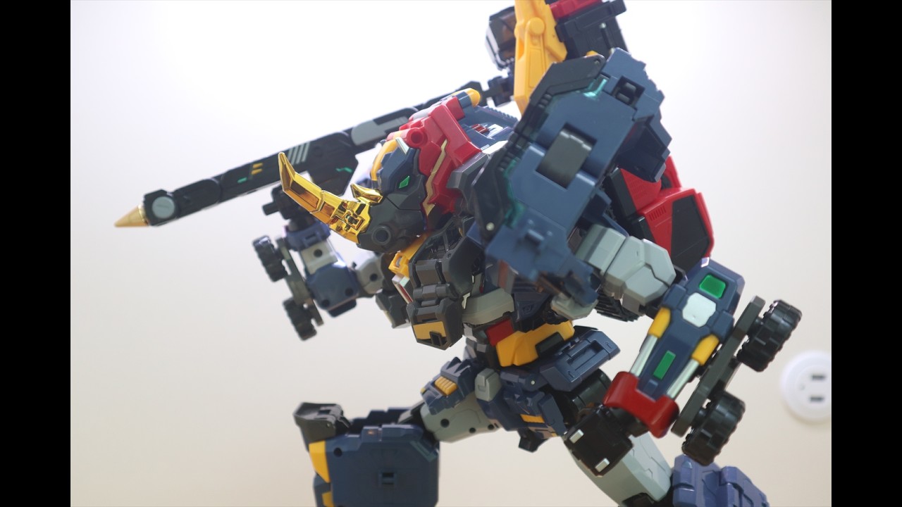 Обзор робота Metal Cardbot W Solidhorn