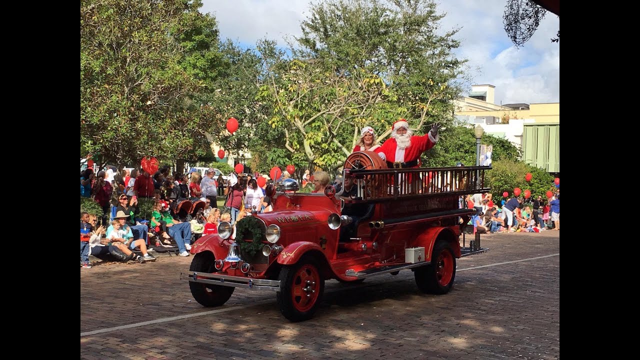 parking Parade in Winter Park on Christmas December 2015