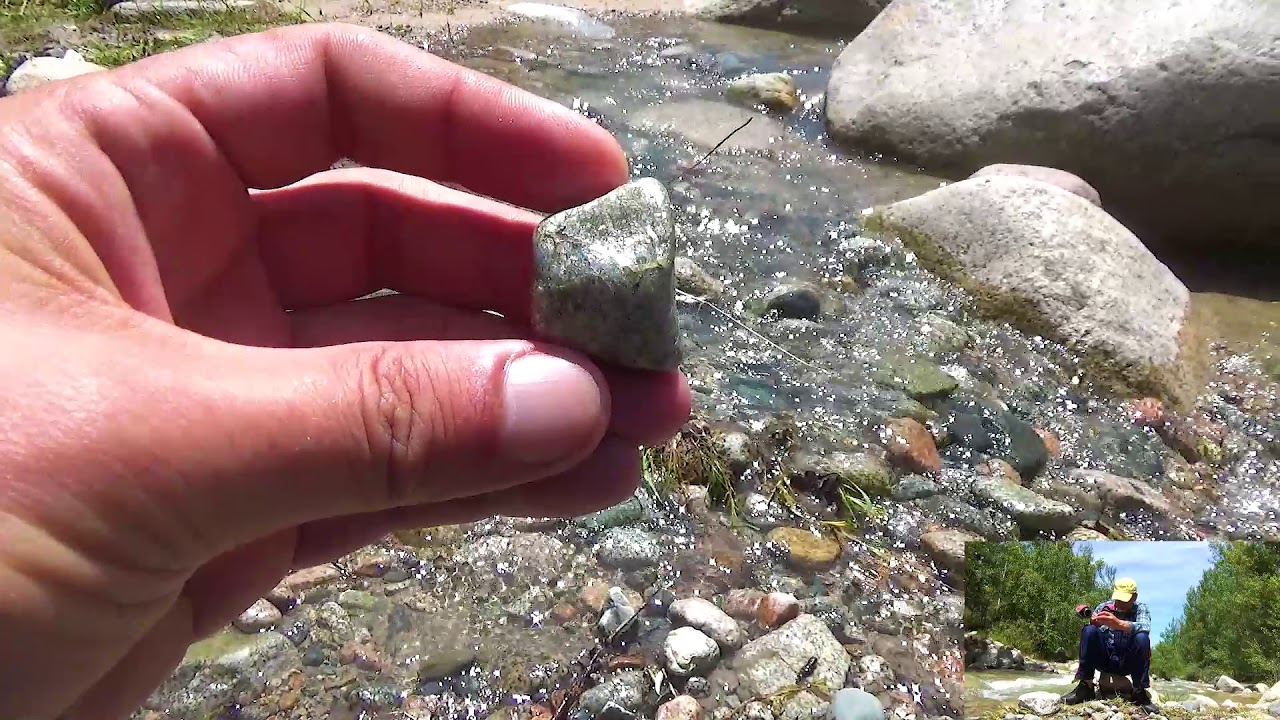 Платина в песке. Платина камушки песок. Песок платины в природе. Pt платина