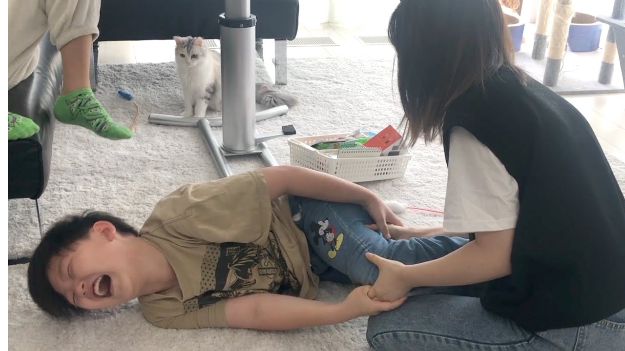 のんちゃんにモミモミされるムチムチのこころくんw【ココロマン普段の様子】