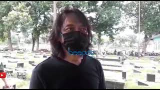 Datang ke Tempat Peristirahatan Terakhir, Dewa Budjana Anggap Andy Ayunir Sebagai Adik