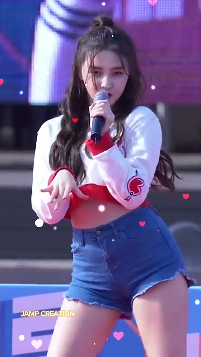 Nancy Jewel Mcdonie ||nancy momoland Dance #shots #nancymomoland #nancy