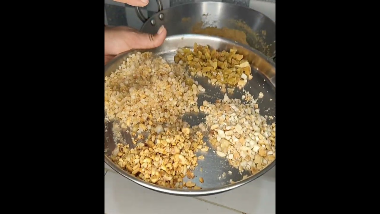 Til gud aur Gond ki laddu