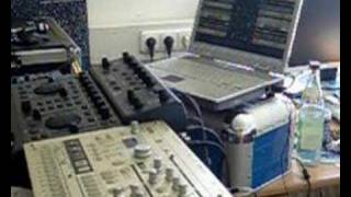 4 Decks Mix Behringer BCD 2000 + Traktor