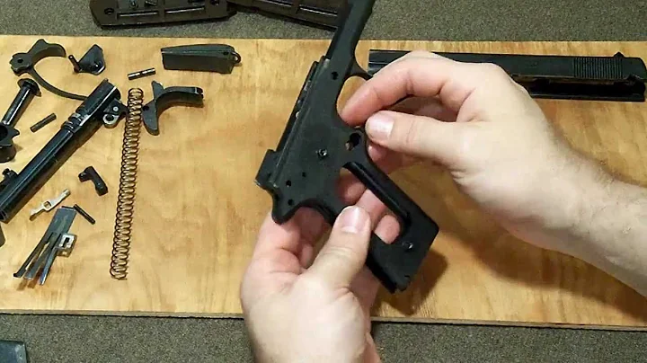 Colt 1911A1 Disassembly without tools
