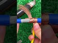Cara yang cerdas mengikat kawat besi menggunakan alat sederhana #shorts