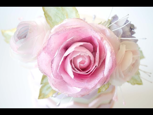 Vídeo-tutorial: Cómo hacer flores con wafer paper, oblea o papel de arroz -  Blog de recetas de María Lunarillos