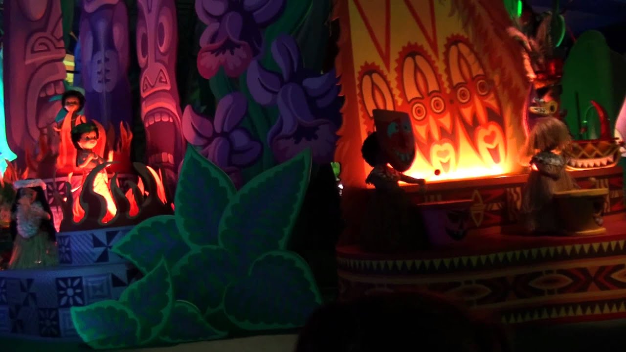 IT'S A SMALL WORLD 'RIDE' - DISNEYLAND RESORT PARIS - 23-08-2010