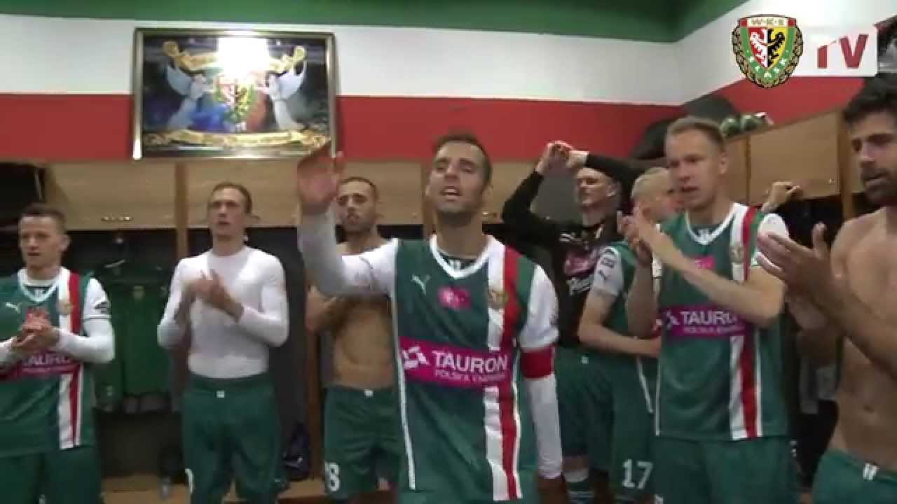 Śląsk Wrocław | Radość w szatni po meczu z Widzewem - YouTube