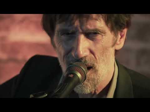 Nuotando nell'aria - Cristiano Godano live at TINY TOWER SESSION