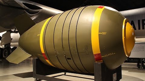 Factorio Atomic bomb test