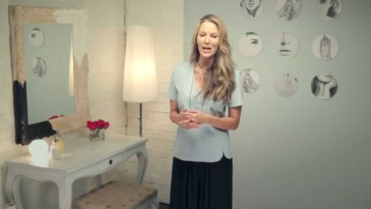 الحواجب الأنسب لشكل الوجه من ناحية الرسمة و اللون