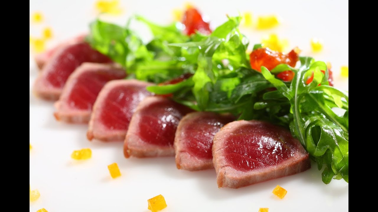 דגים מכל הסוגים בסגנון פרוע ( Tartar Bar (