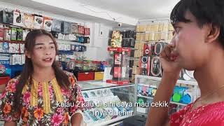 Rusaknya HP Mama Nona