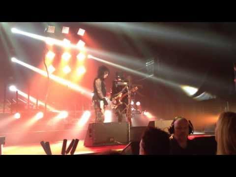 Mötley Crüe - Same Ol' Situation (S.O.S.) @ The Joint, Las Vegas - 09-21-13